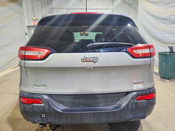 2015 JEEP CHEROKEE LATITUDE 4X4