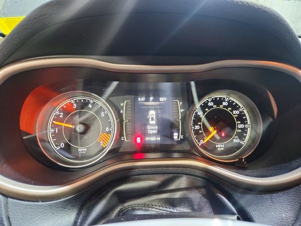 2015 JEEP CHEROKEE LATITUDE 4X4