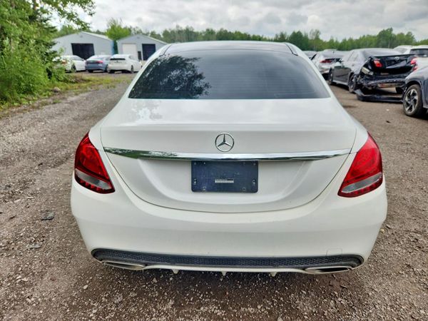 2015 MERCEDES-BENZ C 4-MATIC