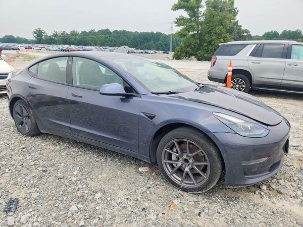 2021 TESLA MODEL 3 — Passenger 3/4