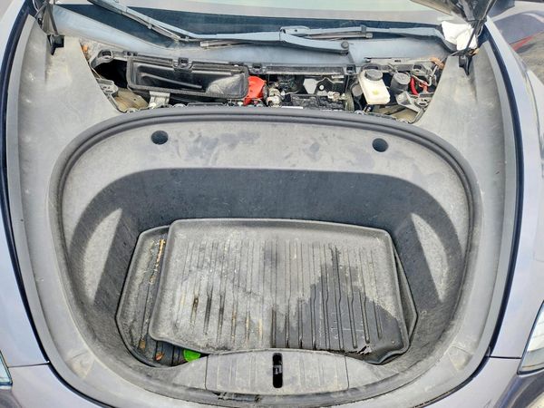 2021 TESLA MODEL 3 — Engine bay