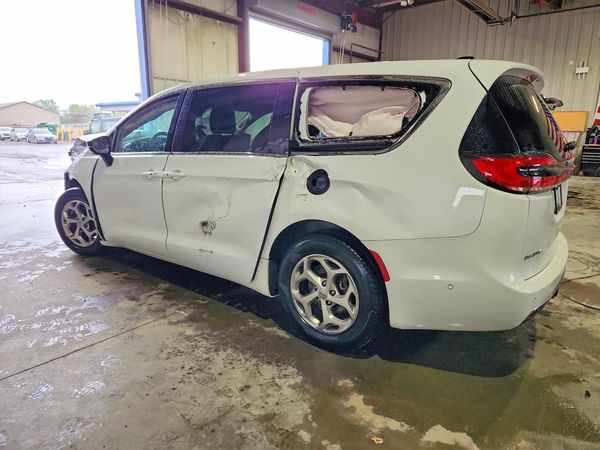 2024 CHRYSLER PACIFICA Limited — DSRA