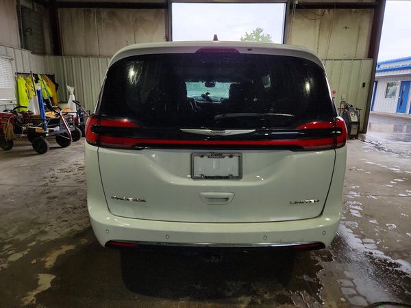 2024 CHRYSLER PACIFICA Limited — DIRR