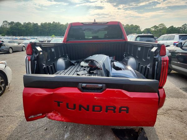 2026 TOYOTA TUNDRA SR5