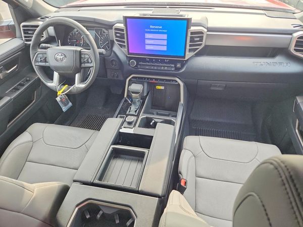 2026 TOYOTA TUNDRA SR5