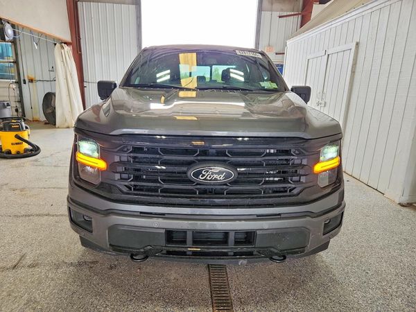 2025 FORD F150