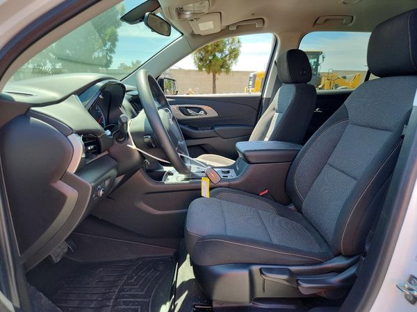 2020 CHEVROLET TRAVERSE LS