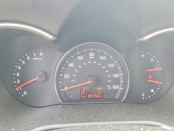 2014 KIA SORENTO Base/ LX