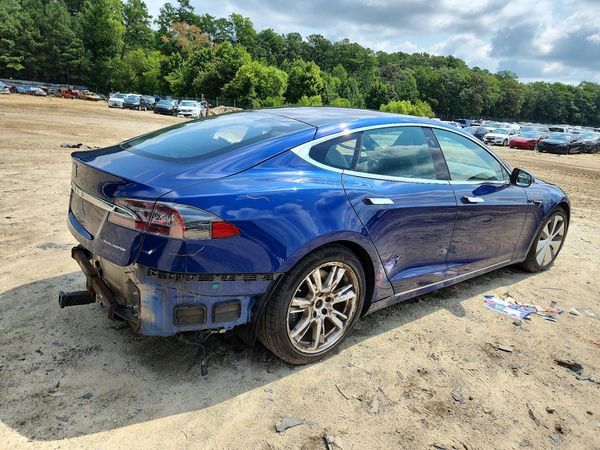 2020 TESLA MODEL S