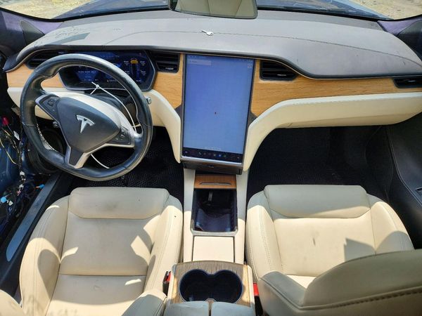 2020 TESLA MODEL S
