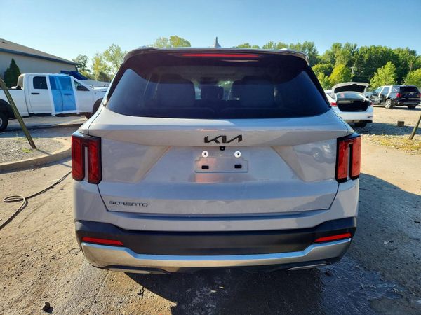 2025 KIA SORENTO