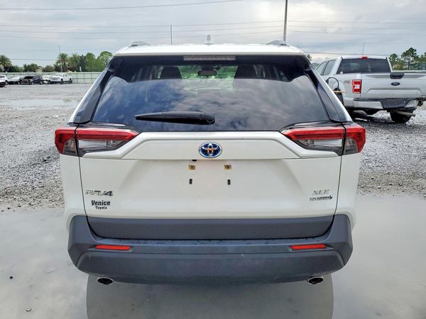 2021 TOYOTA RAV4 XLE Premium HV