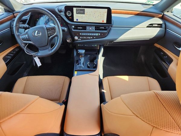 2024 LEXUS ES 300H 300h Premium