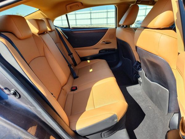 2024 LEXUS ES 300H 300h Premium