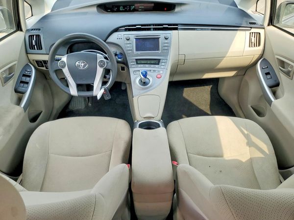 2013 TOYOTA PRIUS