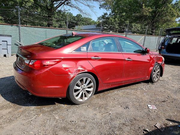 2012 HYUNDAI SONATA Middle level