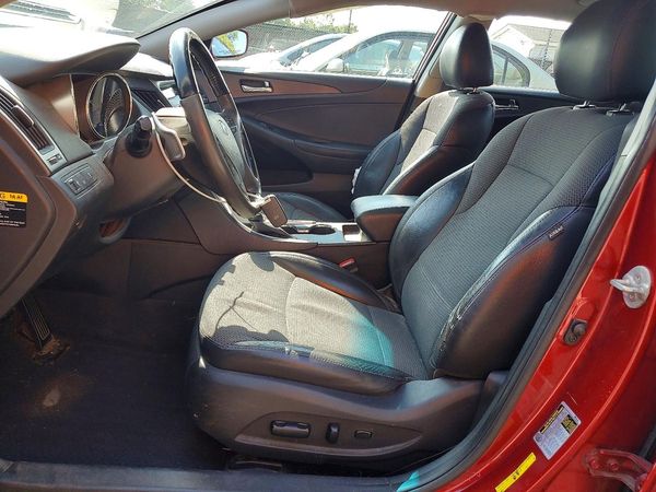 2012 HYUNDAI SONATA Middle level
