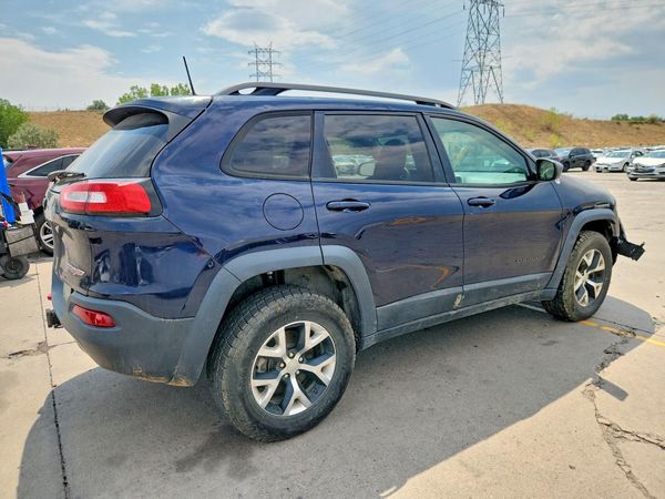 2016 JEEP CHEROKEE TRAILHAWK 4X4