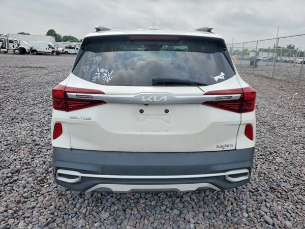 2022 KIA SELTOS EX