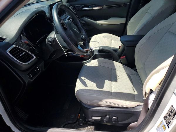 2022 KIA SELTOS EX