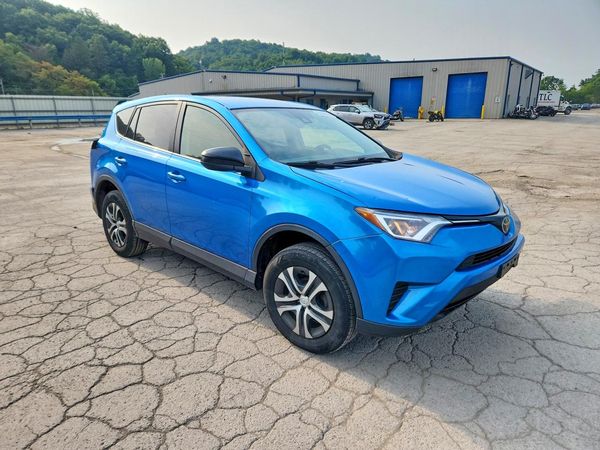2017 TOYOTA RAV4 LE