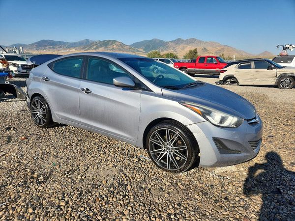 2015 HYUNDAI ELANTRA