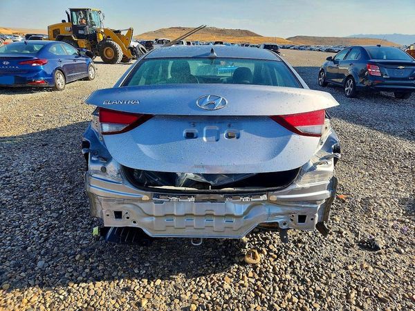2015 HYUNDAI ELANTRA