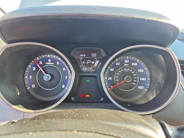 2015 HYUNDAI ELANTRA