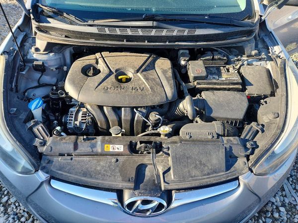 2015 HYUNDAI ELANTRA