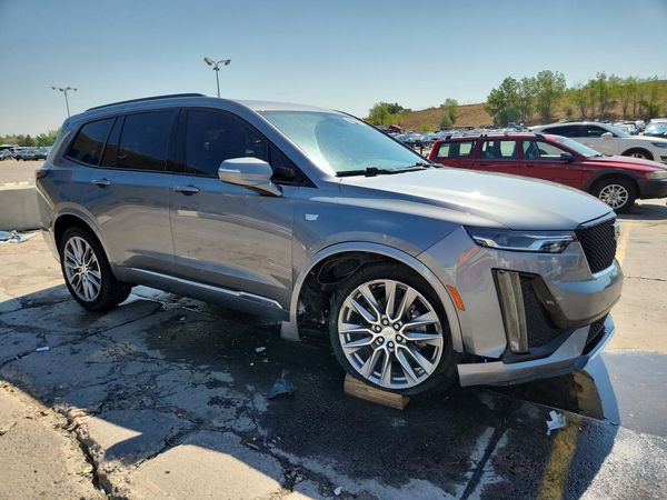 2020 CADILLAC XT6