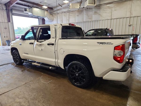 2019 TOYOTA TUNDRA SR5 Grade