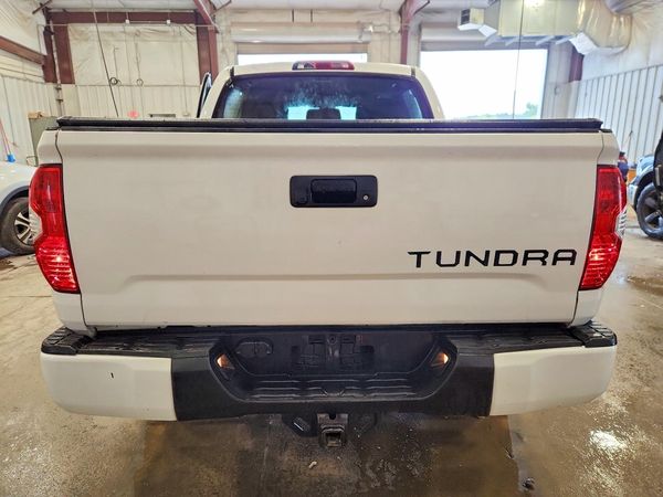 2019 TOYOTA TUNDRA SR5 Grade