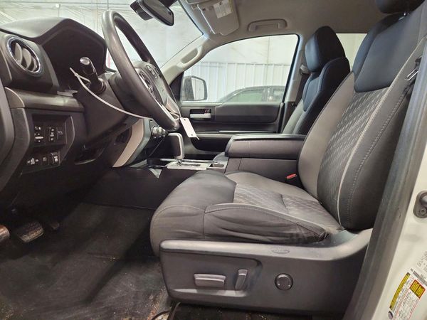 2019 TOYOTA TUNDRA SR5 Grade