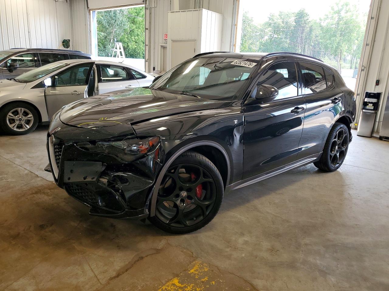 2024 ALFA ROMEO STELVIO TI AWD