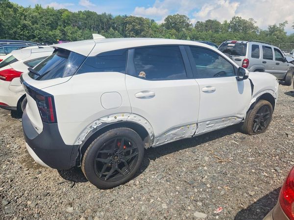 2025 NISSAN KICKS SV