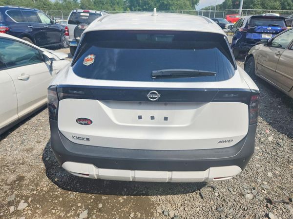 2025 NISSAN KICKS SV