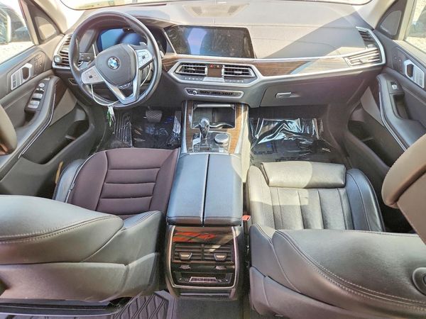 2019 BMW X7