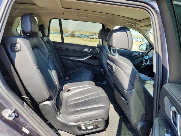 2019 BMW X7
