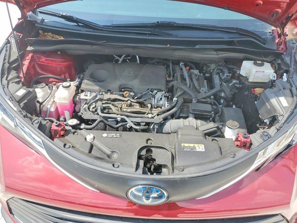 2021 TOYOTA SIENNA LE