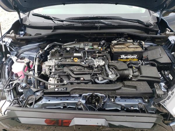 2026 TOYOTA COROLLA CROSS XLE — Engine bay