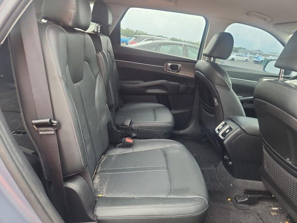 2022 KIA SORENTO EX