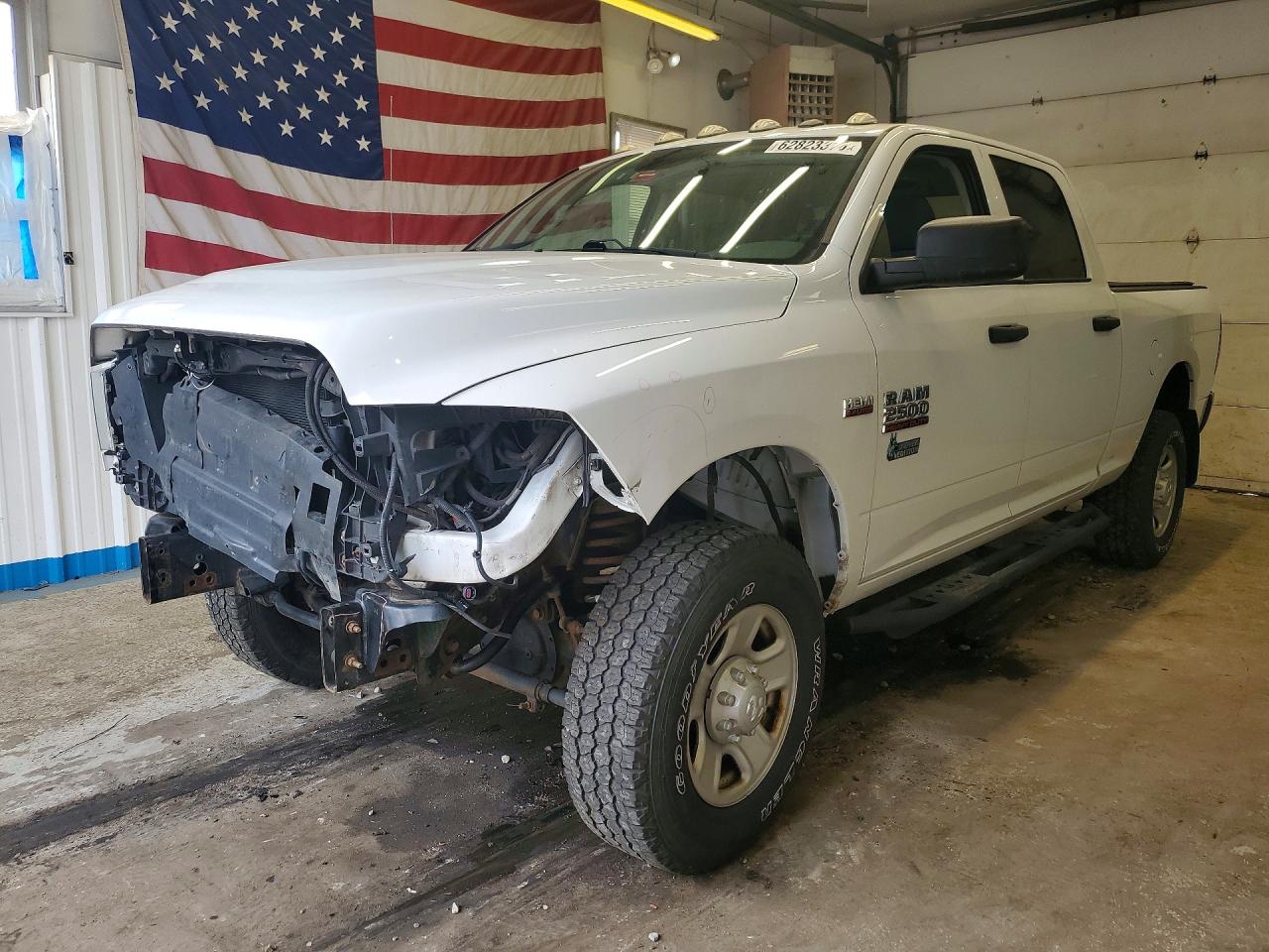 2018 RAM 2500 ST CREW CAB 4X4