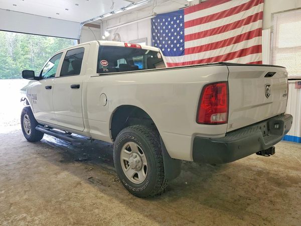 2018 RAM 2500 ST CREW CAB 4X4