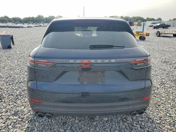 2021 PORSCHE CAYENNE