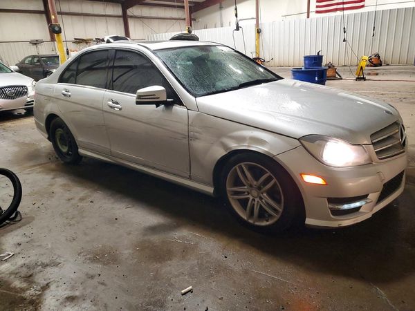 2013 MERCEDES-BENZ C C300