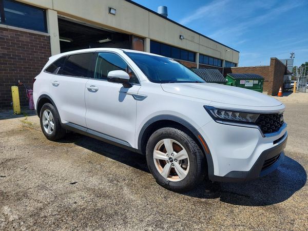 2022 KIA SORENTO LX