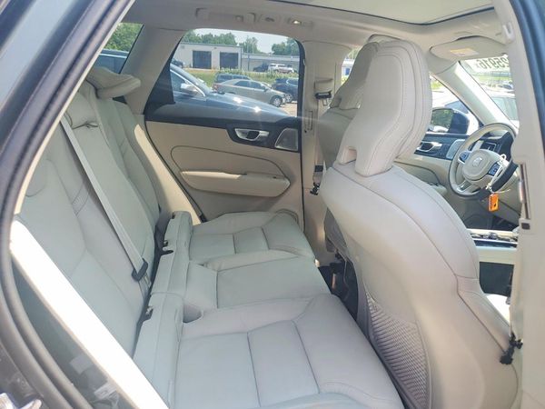 2026 VOLVO XC60