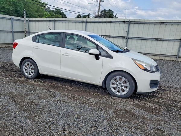 2015 KIA RIO GL - Middle-low