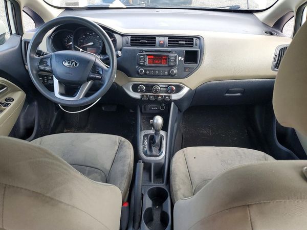 2015 KIA RIO GL - Middle-low