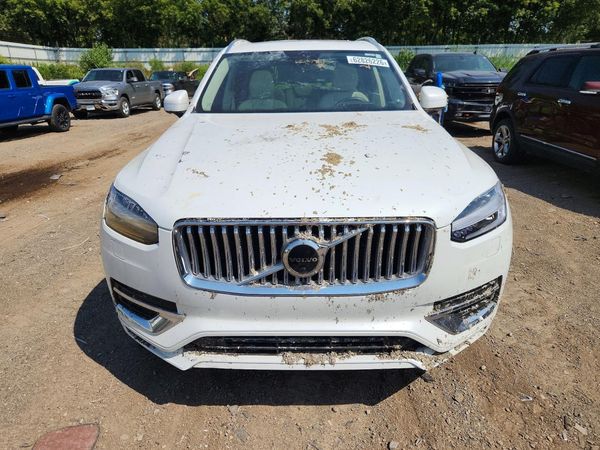 2023 VOLVO XC90 Ultimate Bright